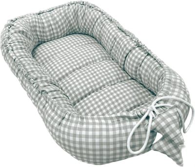 KAD® Babynestje - Babynestje met Handvaten - Tweezijdig Gebruik - Handgemaakt Knus Nestje voor Pasgeborenen - Muntthee - 90cm x 50cm x 1cm