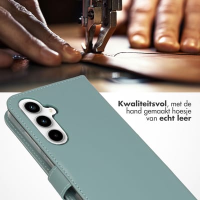 Selencia Hoesje - Geschikt voor Samsung Galaxy A55 (5G) - Echt Lederen Bookcase - Air Blue