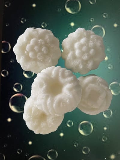 Douche bommetjes (stoomtabletten) Aromatherapie 5 stuks Puur Natuur!! van OmAnne Prijs inclusief verzending !!