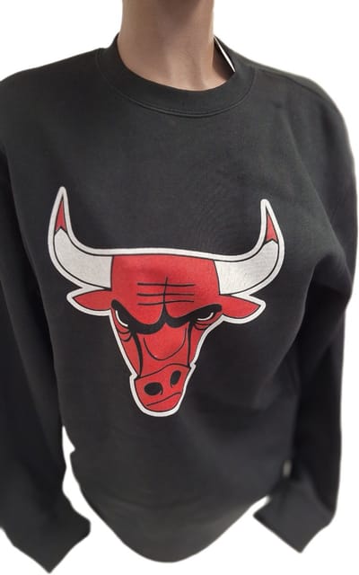 CHICAGO BULLS- CREWNECK-BLACK- M