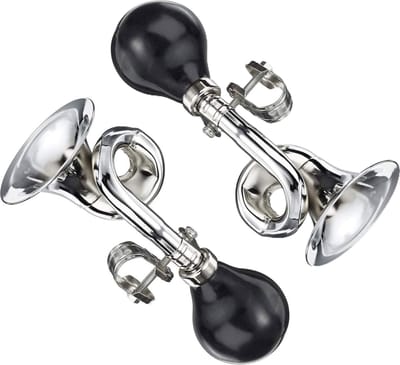 Funny Fashion Metalen fietstoeter/feesttoeter - 2x - zilver - 17 cm - met luchtbal om in te knijpen - Voor op de fiets en bij carnaval