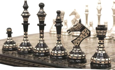 Luxe handgemaakte metalen schaakset met fluwelen opbergdoos - Russische Sovjet-stijl