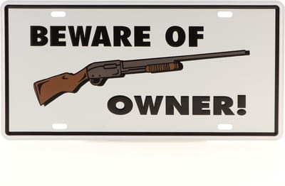 Wandbord – Mancave – Beware of Owner– Vintage - Retro -  Wanddecoratie – Reclame bord – Restaurant – Kroeg - Bar – Cafe - Horeca – Metal Sign - Pas Op – Gevaar – Geweer - 15x30cm