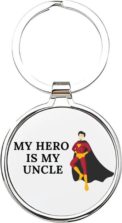 Akyol - Mijn oom is mijn held Sleutelhanger - oom - De leukste oom - Oom sleutelhanger - sleutelhanger - Sleutelhanger voor ooms - Familie sleutelhanger - verjaardagscadeautje - cadeau voor de leukste oom - uncle - The best uncle - 4 x 7,5 CM