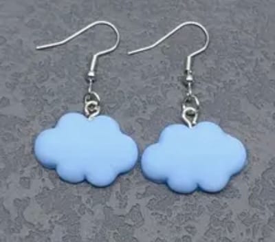 Akyol - oorbellen -Wolk oorbellen- wolkje oorbellen - oorbellen- winter oorbellen - oorbellen voor festival - ijzeren oorbel - Cadeau -oorbellen - leuke oorbellen – gekleurde oorbellen – festival – vintage oorbellen