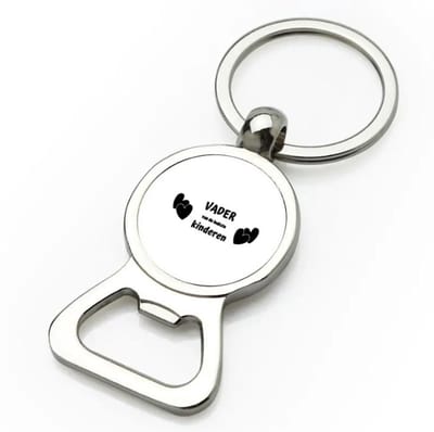 Akyol - vader van de leukste kinderen flesopener - Vader - de leukste papa - vader cadeautjes - vaderdag - verjaardag - geschenk - kado - 9 bij 3 cm