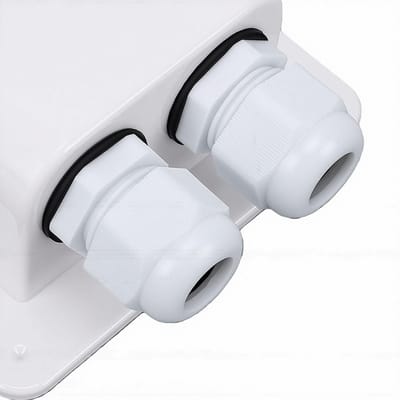 Witte ABS Dubbele Kabeldoorvoerdoos voor Zonnepanelen op Camper, Boot, Jacht Dak