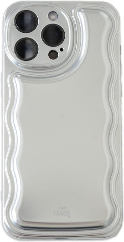 xoxo Wildhearts Wavy case Silver telefoonhoesje - Geschikt voor iPhone 13 Pro - Golvend hoesje - Silicone case met golven - Zilver
