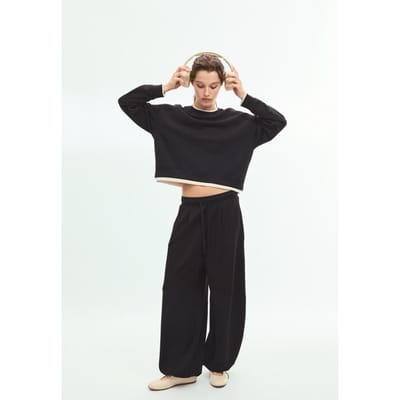 Stradivarius Soft touch sweater met contrasterende ronde hals  Zwart XS