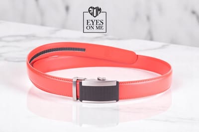 Rode lederen riem zonder gaatjes met automatische gesp voor heren ( Model N032 )
