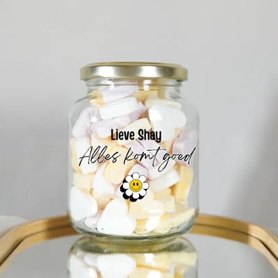 Gepersonaliseerd Sterkte Cadeau - Snoeppot Alles Komt Goed met Eigen Naam - Opkikkertje Cadeau - Beterschap Cadeau - Sterke - Gevulde Snoeppot met 200 gram Snoepjes