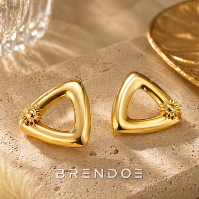 Brendoe Goudkleurige Driehoek Oorbellen Dames – 18K Verguld RVS – Waterproof Statement Oorbellen met Zon Detail