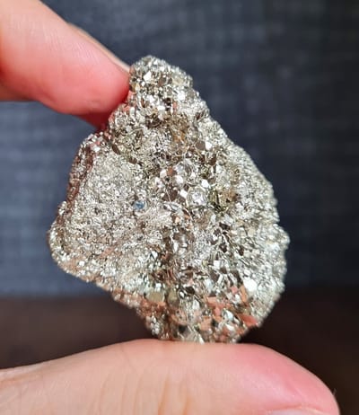 ThaleiaDesign - Ruwe pyriet - Edelstenen en Mineralen - Kristallen - Spiritualiteit - Woondecoratie