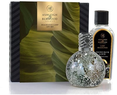 Ashleigh & Burwood Geurlamp Giftset Velvet Plum & Oud Limited Edition