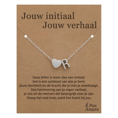 Letter R ketting op Cadeau Kaartje - Jouw initiaal, jouw verhaal - 45cm Zilverkleurig Stainless Steel - Initiaal & Hartje Hanger - Pax Amare