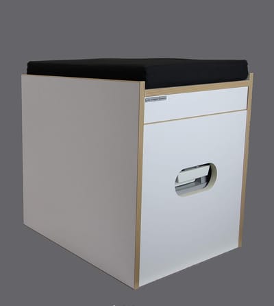 Toiletkruk - Zitje extra - Extra zitplaats - Draagkracht 50 kg - 46x41x39 cm - Wit zwart