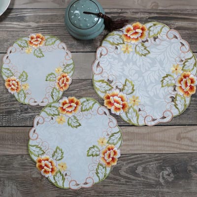 NIEUWE satijnen rozenbloem borduurwerk tafel placemat stof Bruiloft Kerstfeest placemat keuken Tafeldecoratie en accessoires voor Huis round 20cm