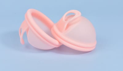 Herbruikbare Menstruatie Disc | Met uithaalring Maat L Poeder Roze Duurzaam