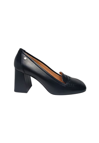 sa10077G9gvit000 Pollini Vrouwen leder zwart