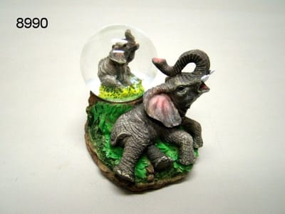 Sneeuwbol Olifant - 9 x 9 x 7 cm - Decoratief Beeldje met Sneeuweffect