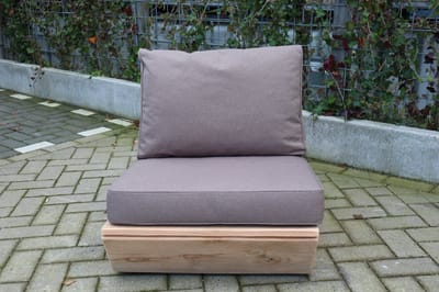 Bankje “Sauna” van douglas hout 60cm – Taupe kussens - relax bank – Loungebank – Lage zetel – 1 persoons stoel