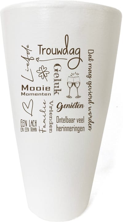 Vaas wit met tekst - TROUWDAG - de tekst is een gravure. Een mooi cadeau voor een huwelijk, 1 jaar getrouwd, 5 jaar getrouwd, 12,5 jaar getrouwd, .. jaar getrouwd.
