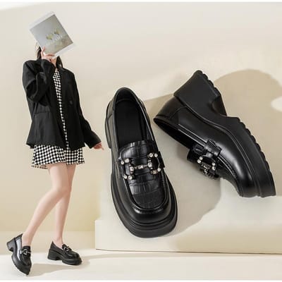 Leren Loafers met Dikke Zool Dames Lente Nieuwe Schoenen Zwarte Kleine Leren Schoenen Britse Stijl Enkele Schoenen 40