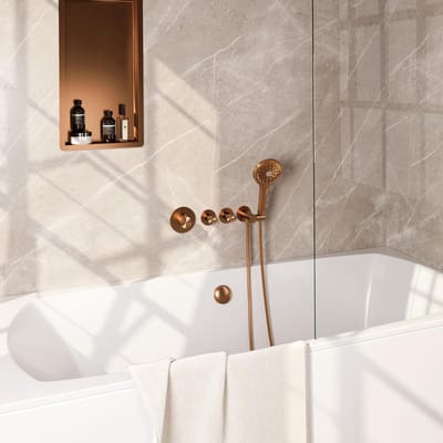 Brauer Copper Carving Thermostatische Inbouw Badkraan Badvulcombinatie - 3 stand - Doucheslang - Wandaansluitbocht - Handdouche - Koper Geborsteld Pvd