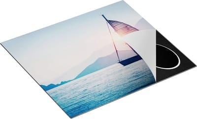 Chefcare Inductie Beschermer Zeilboot bij Zonsondergang - 60x50 cm - Afdekplaat Inductie - Kookplaat Beschermer - Inductie Mat