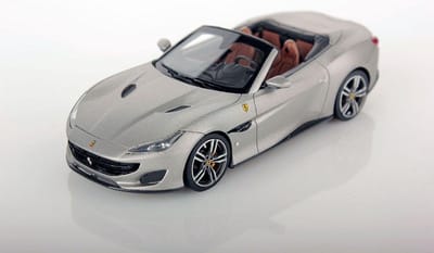 1:43 Diecast modelauto Ferrari Portofino Cabriolet Open 2018 Grey Metallic Looksmart