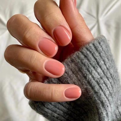 Korte Vierkante Nepnagels, Druknagels met Glanzende Afwerking, Acryl, Volledige Dekking, Franse Stijl, 24 Stuks voor Vrouwen en Meisjes