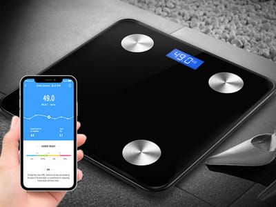 Digitale Bluetooth Personenweegschaal met Gratis App - Slimme Weegschaal met Lichaamsanalyse- tot 180Kg - BMI, Vetpercentage, Spiermassa, Visceraal vet - Zwart