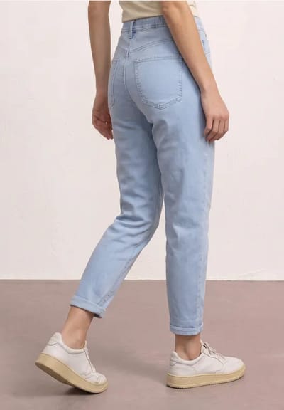 Jeans met taps toelopende pijpen in een Loose Fit