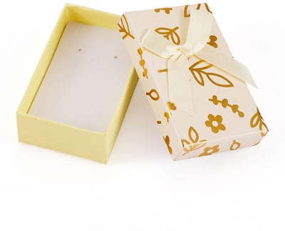 Dailygoods- Geschenkdoos 12 stuks - Kartonnen Doos - Bloem/Blad Print - Verpakking voor Sieraden - Lichtgeel - 8 x 5 cm met Sponsinzet - Sieradendoos