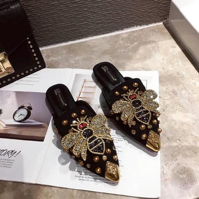 Puntige Strass Klinknagel Dames Pantoffels Instap Muiltjes Loafer Platte Sandalen Slides Strand Damesschoenen Metaal Suède Vrouwen 35 zwart
