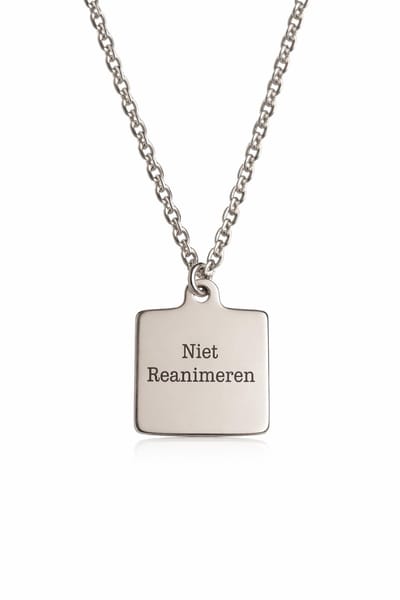 Niet Reanimeren - Ketting - vierkante penning - volledig RVS/Stainless steel - 50 cm - KB - zilverkleurig