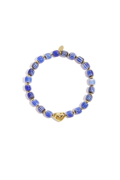Armband van kralen met hartvormig centerpiece