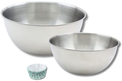 Set bestaande uit 50 vintage papieren muffinvormpjes, 1 Zenker spatel en 2 roestvrijstalen mengkommen van Fackelmann