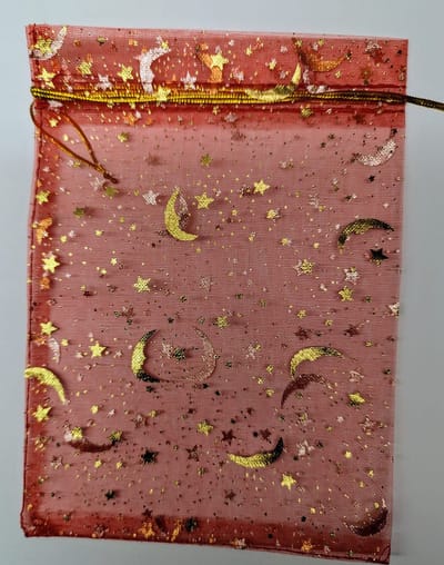Organza zakjes - Mooi - 9 x 12 cm - 20 stuks – Prachtig – Delicaat – Snoep – Sieraden – Kleine cadeautjes – Decoratie – Feesten – Geschenkjes – ROOD MET STERREN - R 9x12