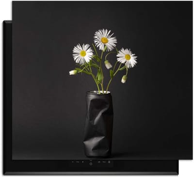 KitchenArt - Urban Daisy - Inductie Beschermer - 52x35 cm - Kookplaat Beschermer - Luxe Afdekplaat Inductieplaat - Anti-slip & Oprolbaar - Beschermmat Inductiekookplaat