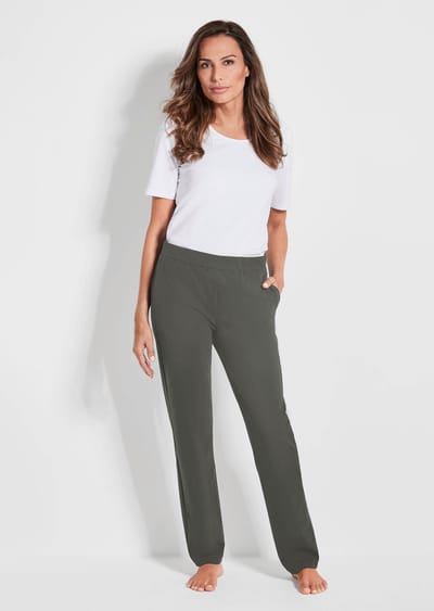 Comfortabele vrijetijdsbroek met elastische tailleband en zakken - kaki - Gr. 20 van Goldner Fashion