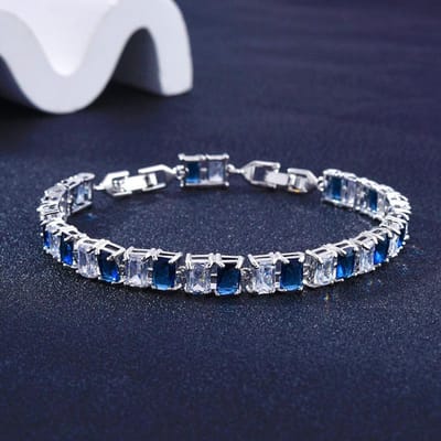 Populaire Damesarmband met Kristal Zirkonia en Diamantzetting Damescadeau free exclusive extension buckle. gray