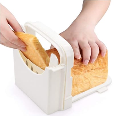 Dailygoods- Broodsnijmachine Verstelbaar - Opvouwbaar Snijhulpmiddel - Perfecte Plakjes Toast - Innovatieve Snijvorm - Gemak en Precisie - Voor Brood/Sandwiches - Broodsnijder