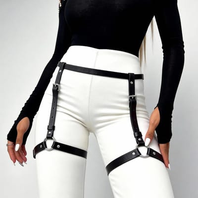 Verstelbare Punk Pu Leer Been Harnas Riem Met Dijringen & O-Ringen Voor Vrouwen, Gotische Taille Naar Been Jarretelbanden Voor Jeans. white