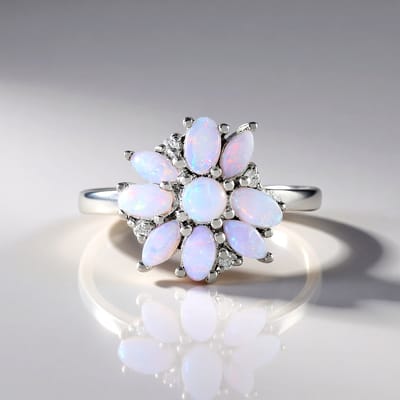 Cavill - Zilveren ring met Australische opalen - 925 Sterling zilver geplatineerd - 1,18 ct bloemvormig design - Damesring elegant en verfijnd
