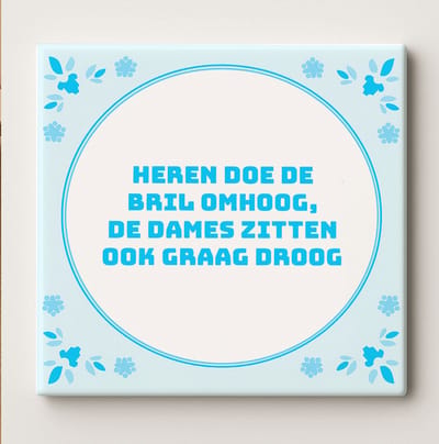 Heren Doe de Bril Omhoog Grappige Badkamer Tegel – 15x15cm Humoristische Toilet Wanddecoratie voor Thuis & Woondecoratie