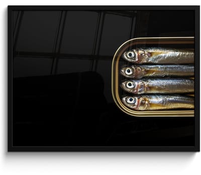 Poster in lijst - Fotolijst 70x50 cm - Posters - Sardines - Blik - Zwart - Vissen - Posterlijst zwart - Decoratie - Wanddecoratie woonkamer - Muurdecoratie slaapkamer