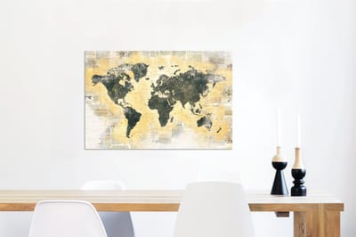 Aluminium schilderij 90x60 cm - Wanddecoratie metaal - Wereldkaart - Goud - Krant - Metalen muurdecoratie woonkamer - Decoratie industrieel - Foto op dibond - Industriële accessoires slaapkamer