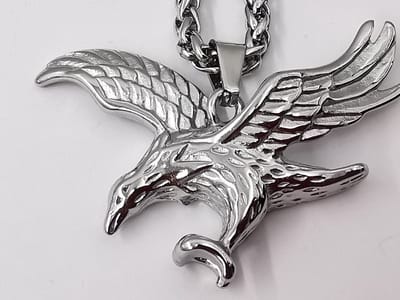 Eagle - Adelaar - RVS Eagle Hanger - H 3* Br 5 cm - Prachtig driedimensionale gesneden Adelaarshanger past bij elke gelegenheden en outfit.
