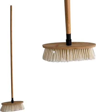 Kamerbezem – Veegborstel met steel voor binnen – Veegborstel – Kamerveger - zachte bezem met steel voor binnen & buiten – Bezemkop 30 cm – Bezemsteel 120 cm – Beige